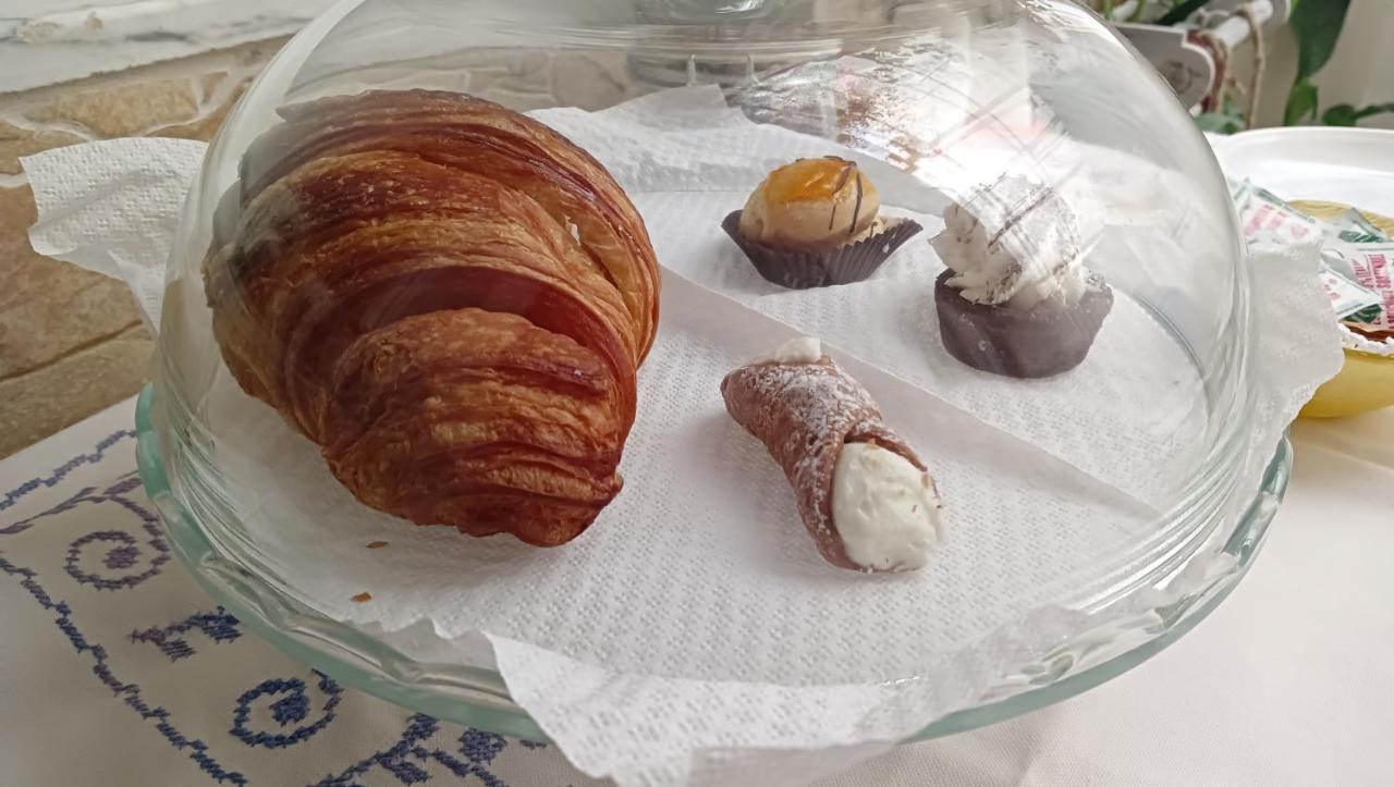 Le 3 Dee Bed & Breakfast Reggio di Calabria Bagian luar foto
